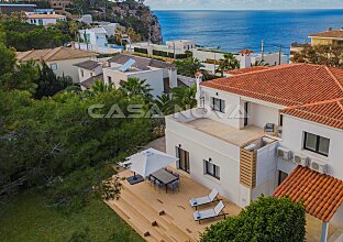 Chalet de lujo moderno con vistas al mar