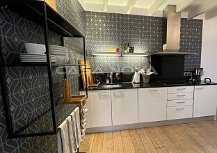 Ref. 1203405 | Elegante dúplex de diseño con hermoso patio interior