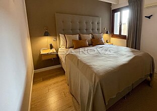 Ref. 1203405 | Elegante dúplex de diseño con hermoso patio interior
