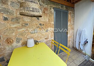 Ref. 1203405 | Elegante dúplex de diseño con hermoso patio interior