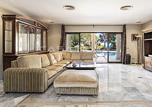 Ref. 2403414 | Mediterranean villa with beautiful garden and pool