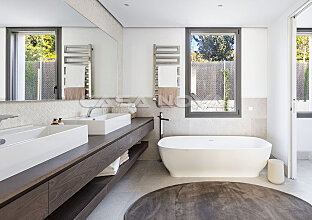 Ref. 2403105 | Elegantes Badezimmer