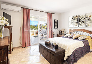 Ref. 2403421 | Mediterranean villa in quiet residencial area