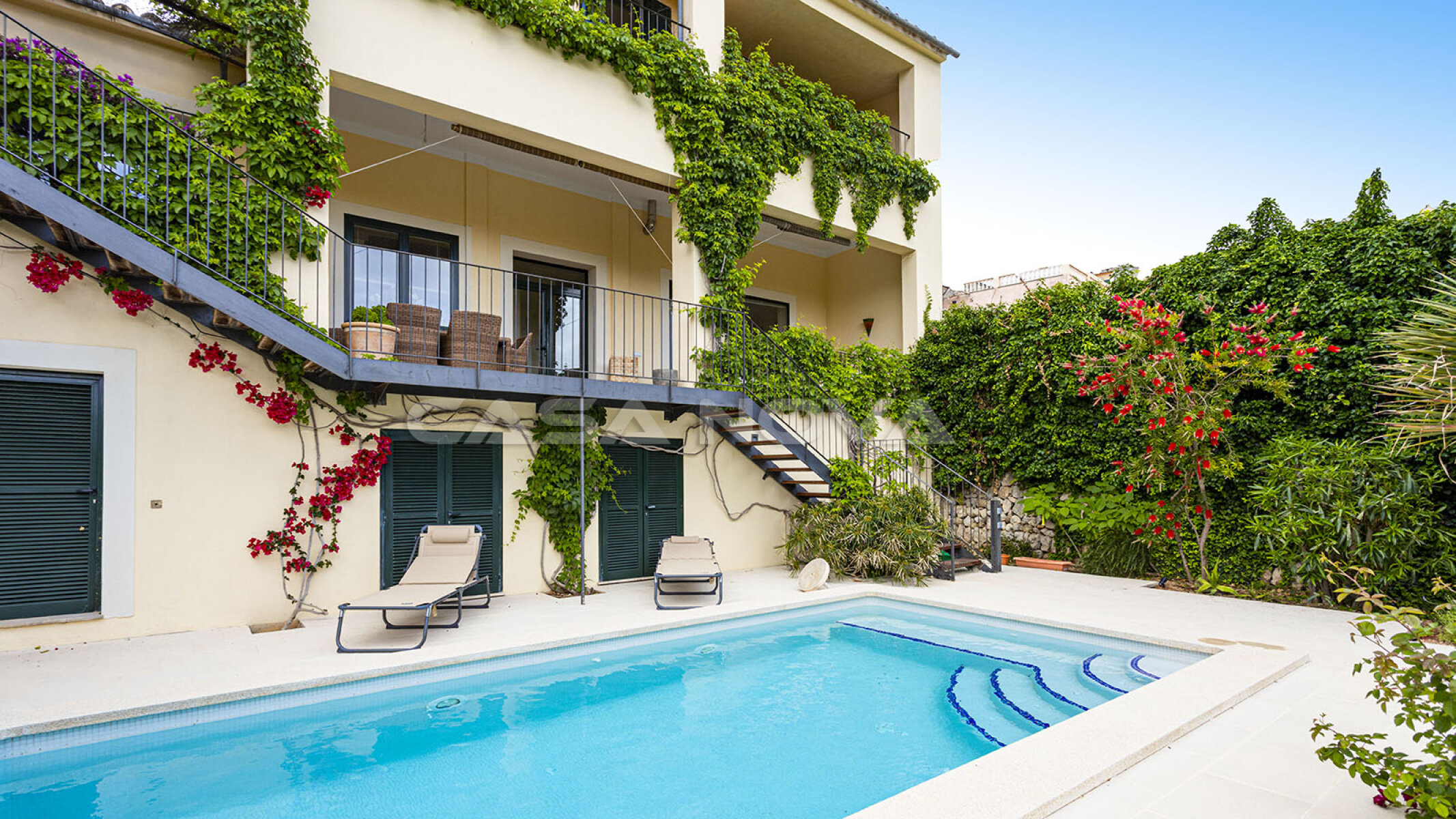 Traumhaftes Haus mit herrlichem Pool und schnem Garten