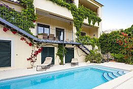 Traumhaftes Haus mit herrlichem Pool und schönem Garten