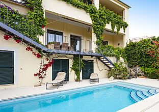 Traumhaftes Haus mit herrlichem Pool und schönem Garten