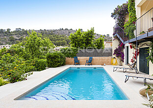 Ref. 2503442 | Traumhaftes Haus mit herrlichem Pool und schönem Garten