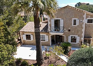 Elegant villa in a well-kept complex