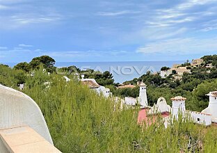 Charming maisonette apartment with sea view