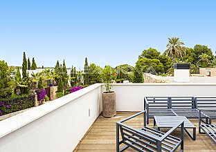 Ref. 2503449 | Moderne Villa mit großem Pool und gepflegtem Garten