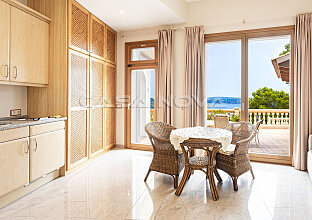 Ref. 2403455 | Comfortable dining area with a beautiful view