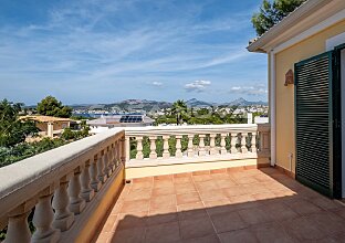 Ref. 2403440 | Imposante Villa mit Meerblick von der 1. Etage