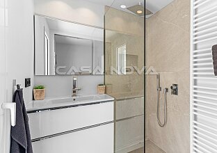 Ref. 1203460 | NEW PRICE: Sea view flat in the noble marina