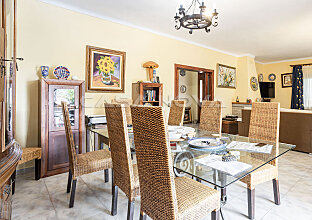 Ref. 2503484 | Mediterrane Villa in Zentrum- und Strandnähe