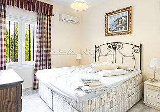 Ref. 2503484 | Mediterrane Villa in Zentrum- und Strandnähe