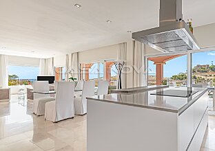 Ref. 1301869 | Planta baja con jardin privado y vistas al mar