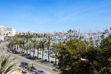 Apartamento con vistas al mar en 1ª línea del puerto náutico