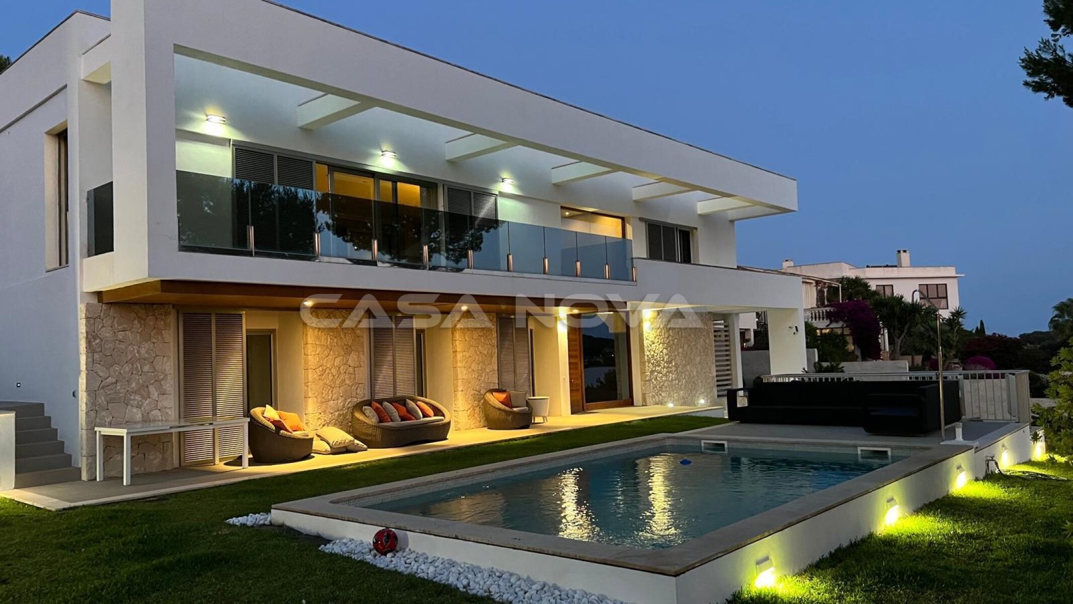 Moderne Designer-Neubauvilla auf Mallorca