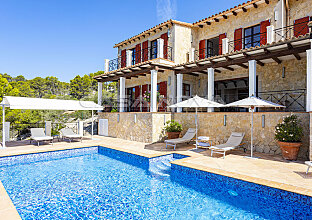 Charming finca with large plot in idyllic surroundings