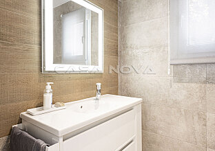 Ref. 2403503 | Guest bathroom