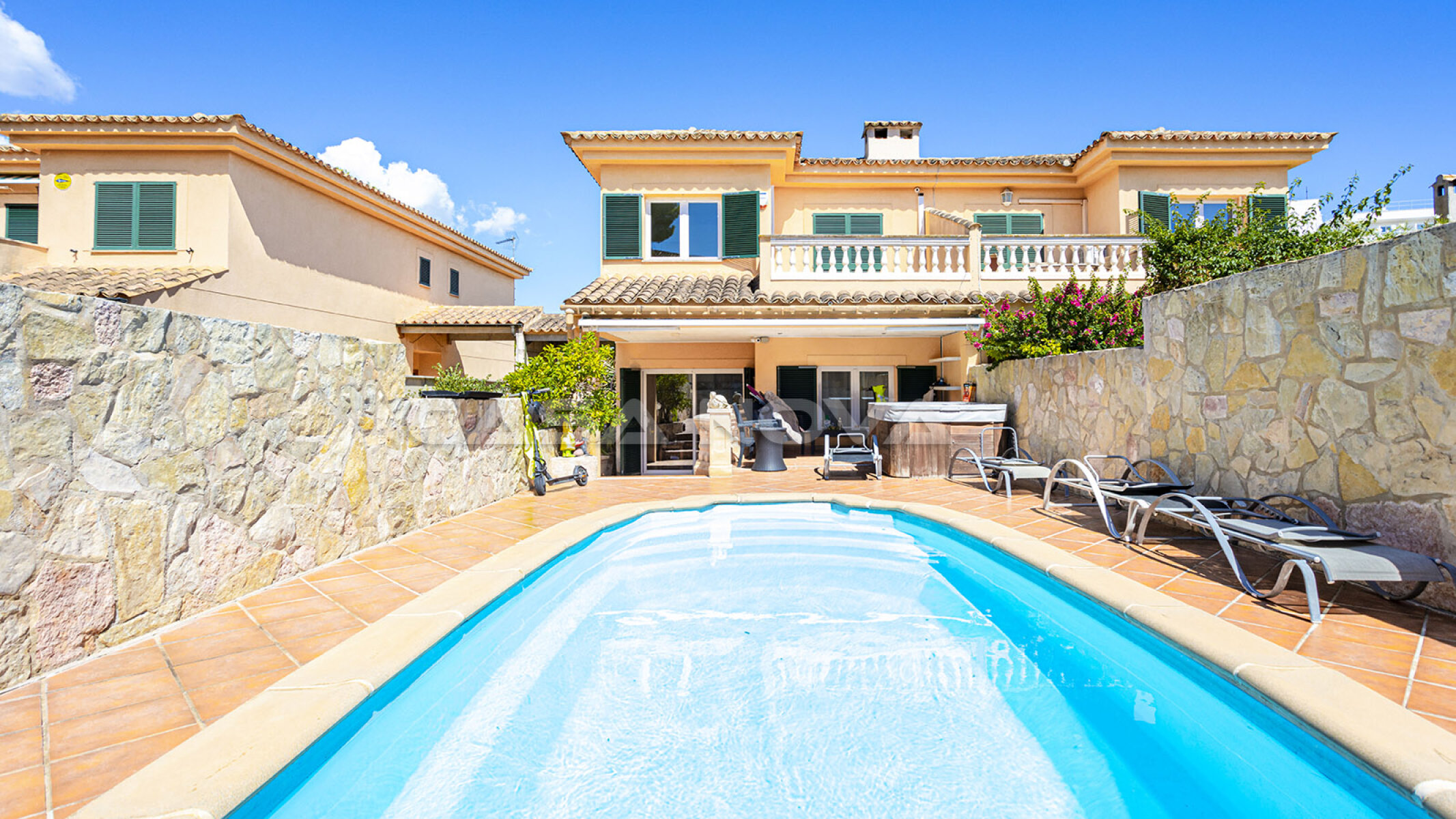 Mallorca Property: Terraced house in popular residential area