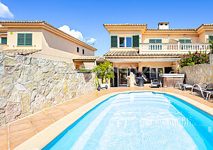 Mallorca Property: Terraced house in popular residential area