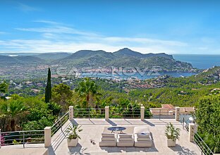 Ref. 2403408 | Modern luxury villa with 180 degree panoramic view