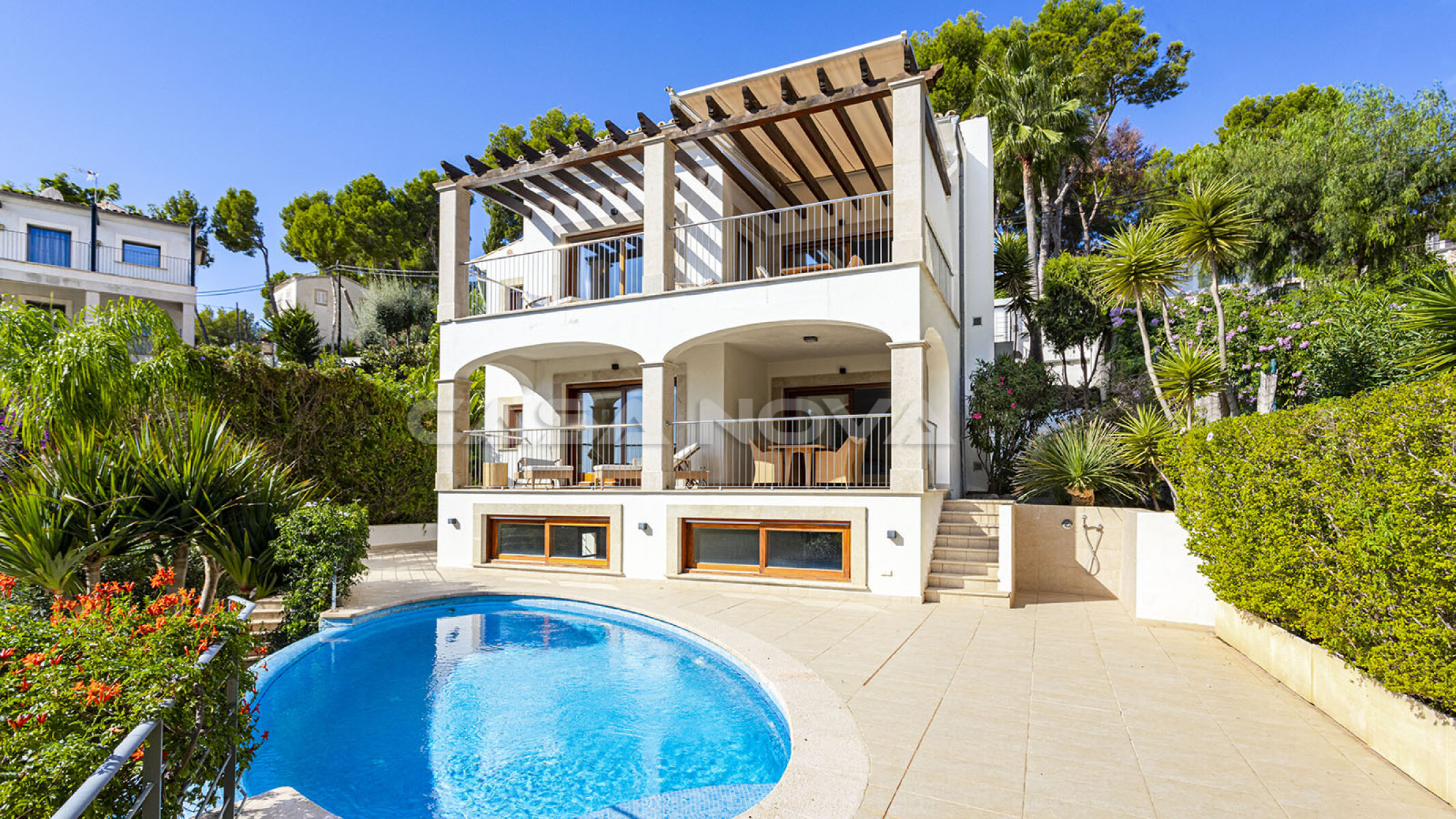 Mallorca Villa with sea view in popular residential area
