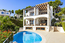 Mallorca Villa mit Meerblick in beliebter Wohngegend