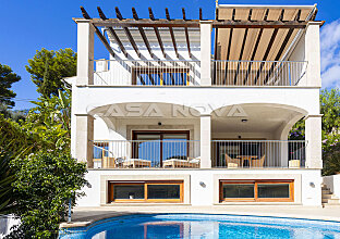 Ref. 2403522 | Mallorca Villa with sea view in popular residential area