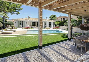 Ref. 2403527 | Encantadora villa con refrescante piscina y cuidado jardín