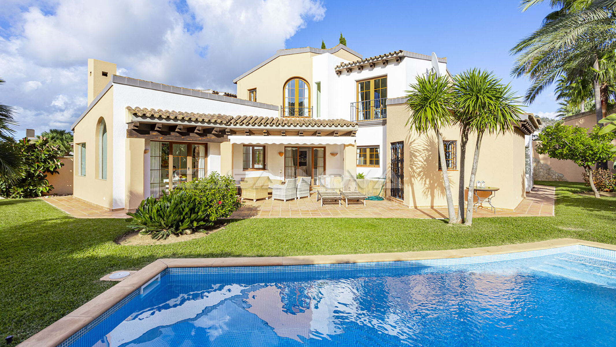 Mallorca villa con piscina en complejo exclusivo 