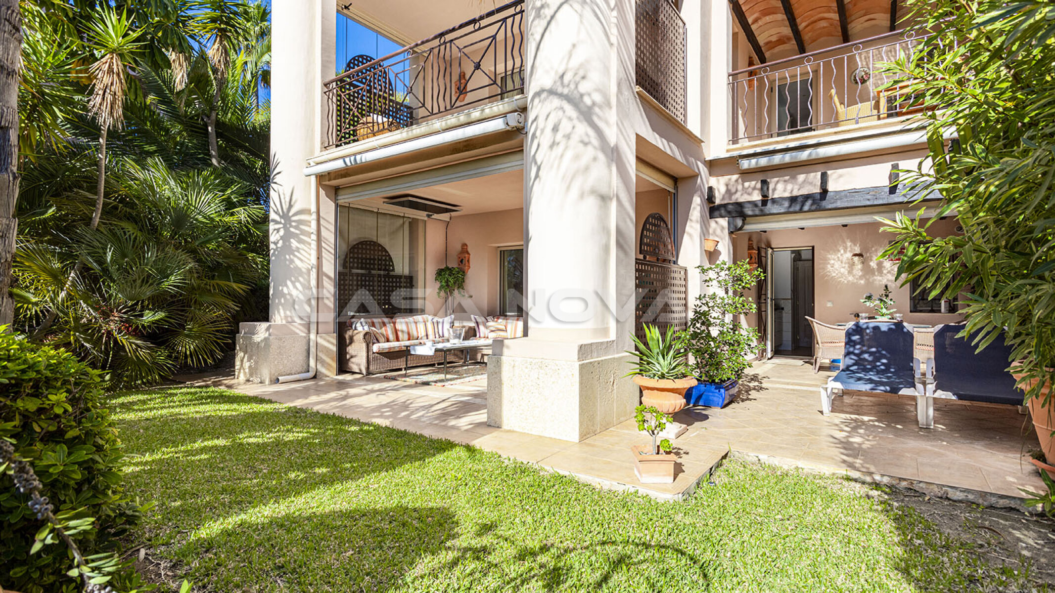 Charming ground floor apartment in exclusive residential complex
