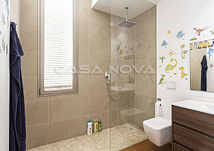 Ref. 2403543 | Villa mit Pool in beliebter Wohngegend