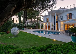 Ref. 2302658 | Moderne Familienresidenz umgeben von mediterranen Gärten