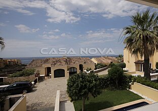 Ref. 2203553 | Charming terraced house in exclusive complex in 1st sea line