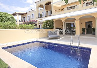 Ref. 2203553 | Charming terraced house in exclusive complex in 1st sea line