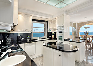 Ref. 2903576 | Sensational luxury villa in 1st sea line with fantastic views