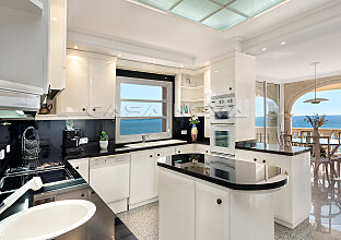 Ref. 2903576 | Luxusvilla in 1. Meereslinie mit traumhaftem Blick