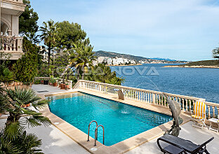 Ref. 2903576 | Sensational luxury villa in 1st sea line with fantastic views