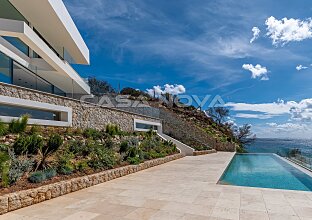 Ref. 2503597 | Luxurious new-build villa with stunning views and sea access