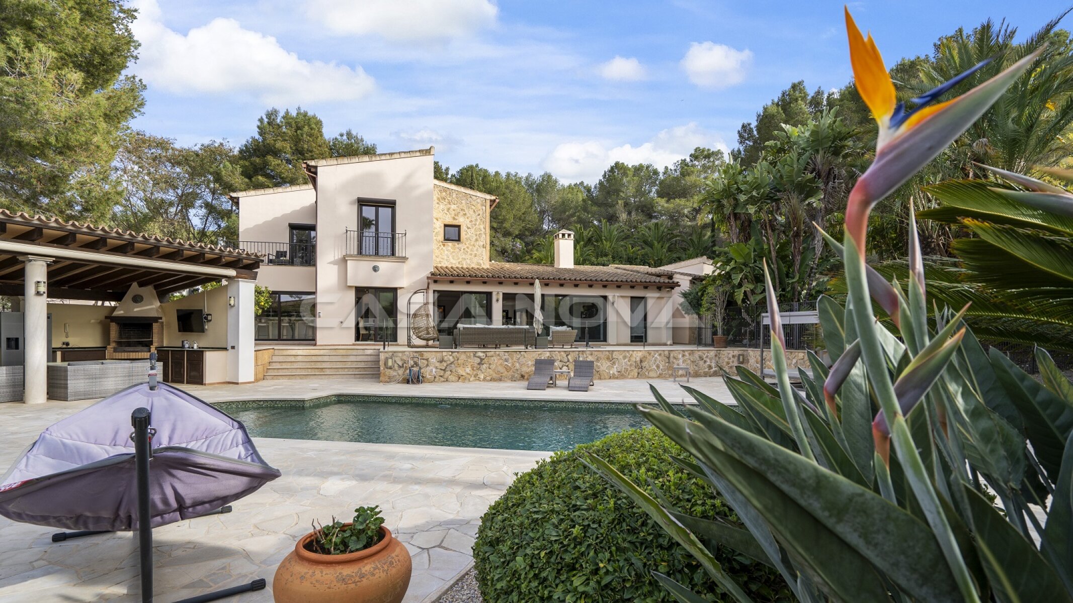 Luxusvilla in 1. Linie zum Golfplatz