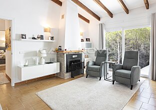 Ref. 2303584 | Renovierte Villa in begehrter Wohngegend 