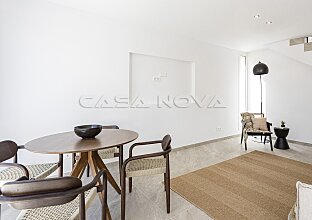 Ref. 2403567 | Luxusvilla mit Pool in beliebter Wohngegend