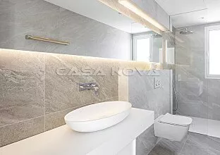 Ref. 2403567 | Luxusvilla mit Pool in beliebter Wohngegend