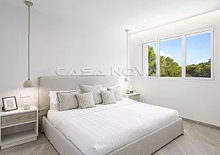 Ref. 2403567 | Luxusvilla mit Pool in beliebter Wohngegend