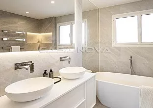 Ref. 2403567 | Luxusvilla mit Pool in beliebter Wohngegend