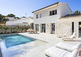 Ref. 2403567 | Luxusvilla mit Pool in beliebter Wohngegend
