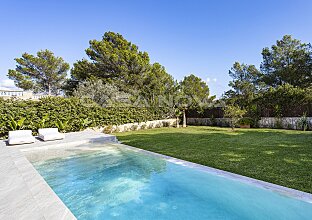 Ref. 2403567 | Luxusvilla mit Pool in beliebter Wohngegend