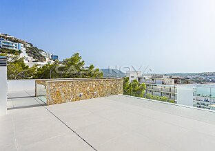 Ref. 2402747 | Recently completed luxury villa with sea views